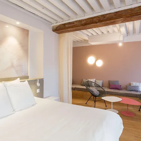 Mihotel Bellecour Hotel 5*