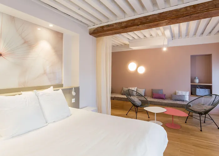 Mihotel Bellecour Hotel 5*