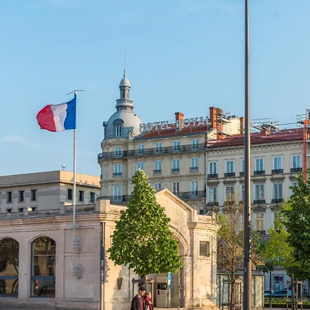 Hotel Mihotel Bellecour 5*