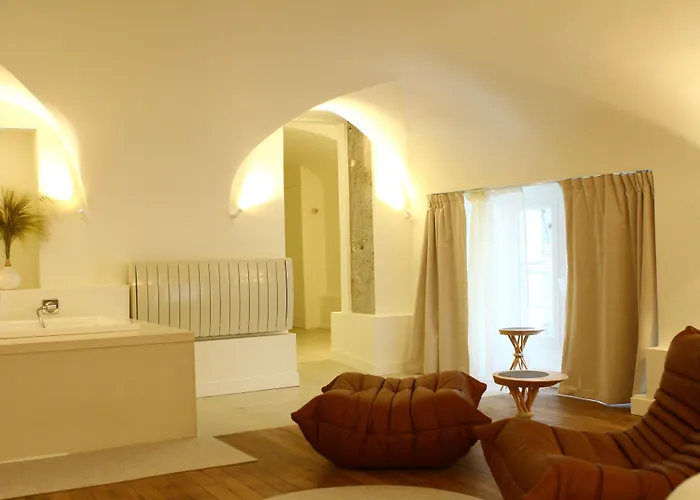 Mihotel Bellecour 5*