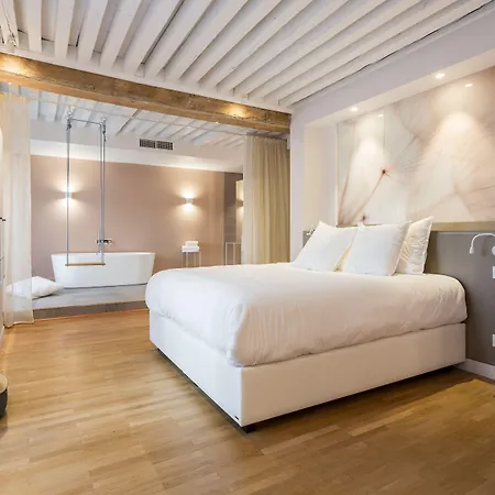 Mihotel Bellecour Отель Лион