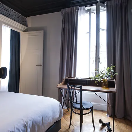 Отель Mihotel Bellecour 5*