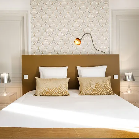 Отель Mihotel Bellecour 5*